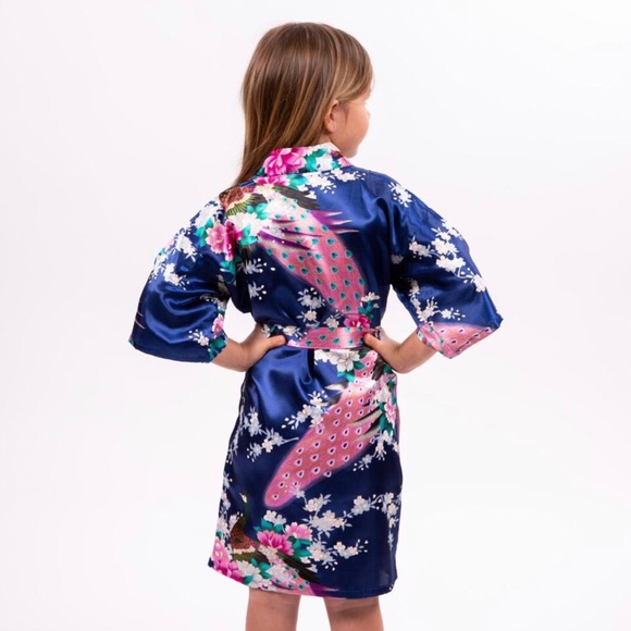 Adorable Floral Peacock Robes 4 MiniMe Princesses - Picture 8 of 14